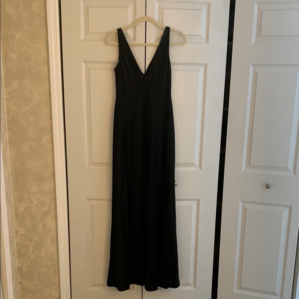 Black Sleeveless Ralph Lauren V-Neck Gown for Weddings
